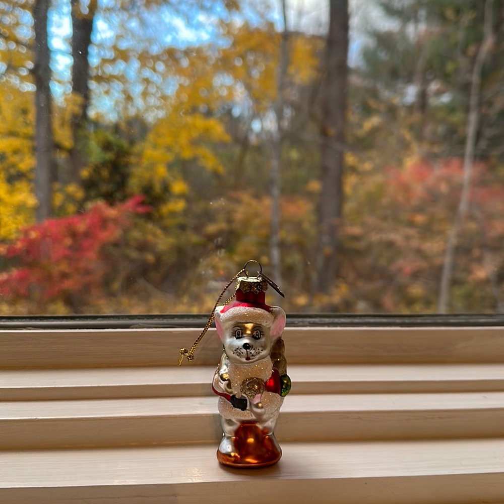 Vintage Thomas Pacconi mouse Santa Christmas Ornament with Metal Tag